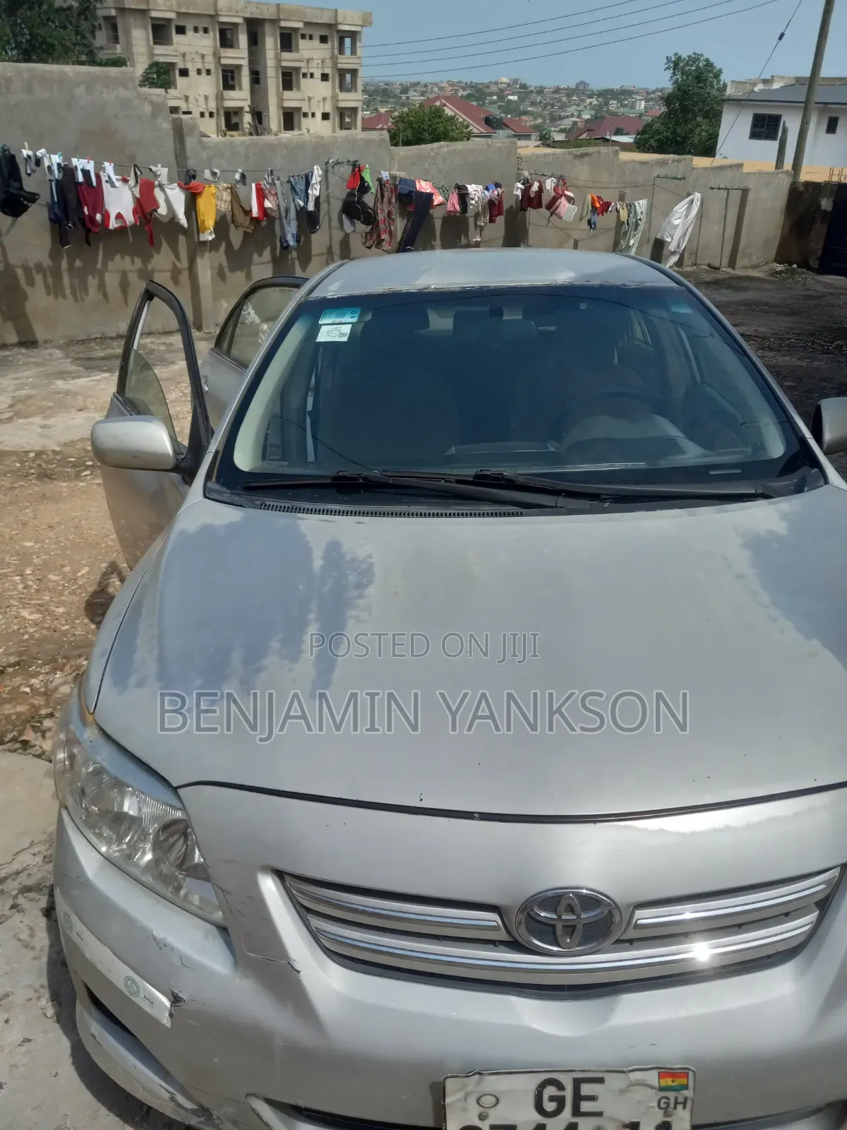 Toyota Corolla XLE 4dr Sedan (1.8L 4cyl 4A) 2010 Silver