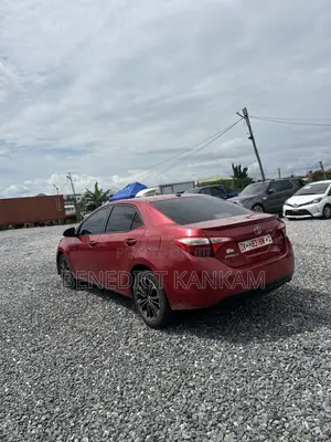 Toyota Corolla S 4dr Sedan (1.8L 4cyl CVT) 2016 Burgundy