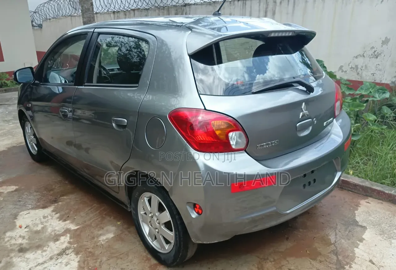 Mitsubishi Mirage 2015 Silver