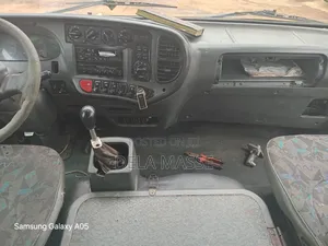 Hyundai County 2012 Blue