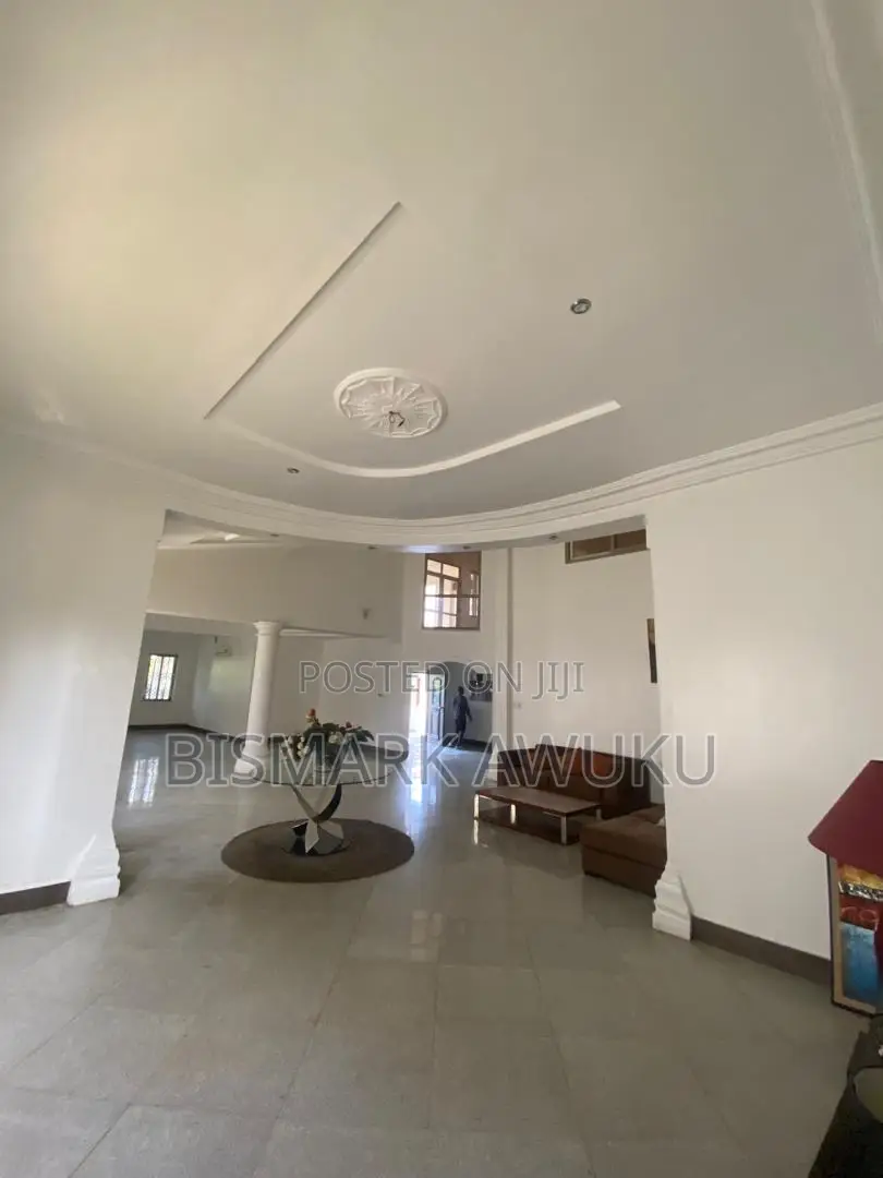 6bdrm House in East Legon for rent
