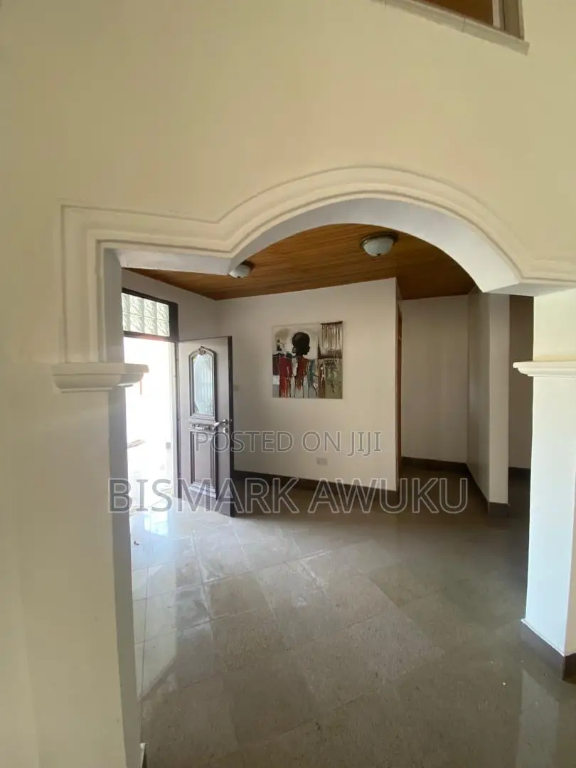 6bdrm House in East Legon for rent