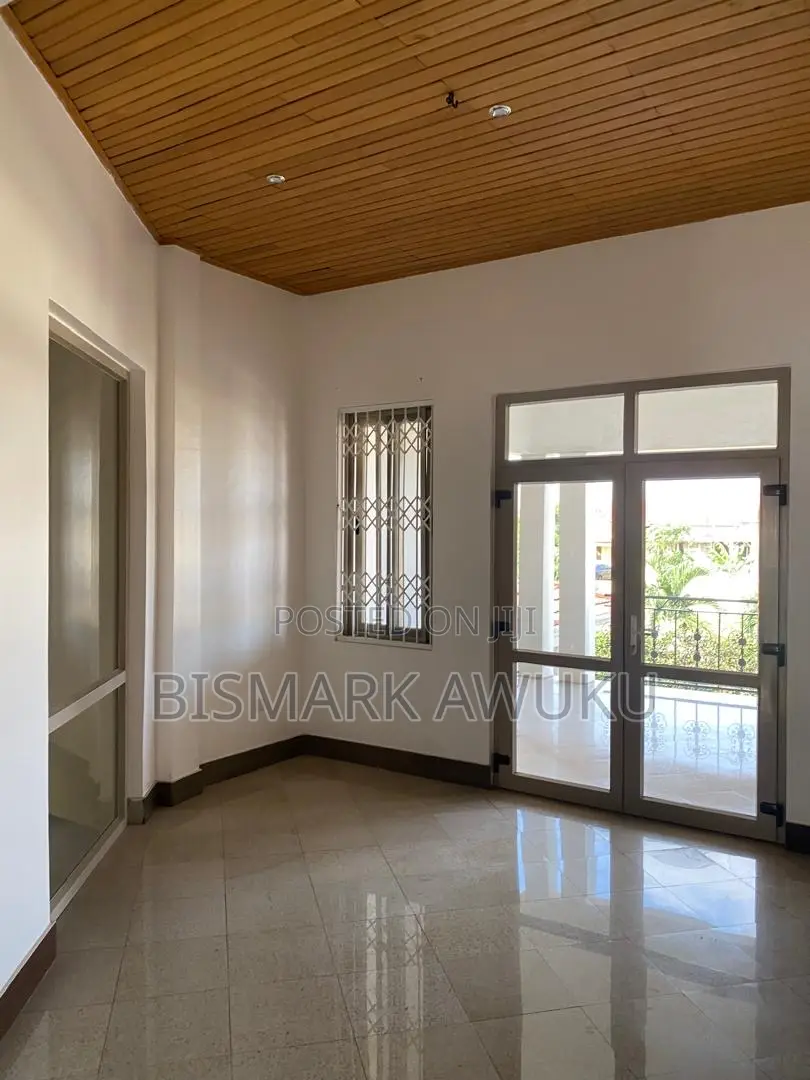 6bdrm House in East Legon for rent