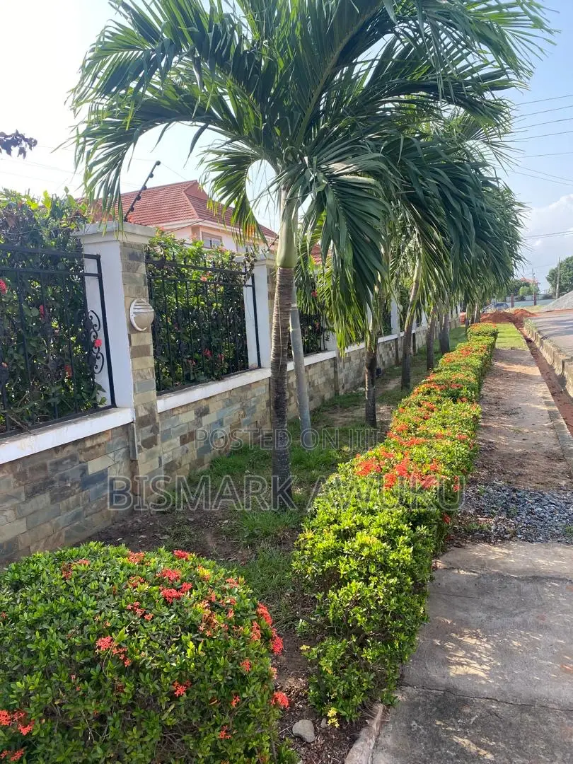 6bdrm House in East Legon for rent