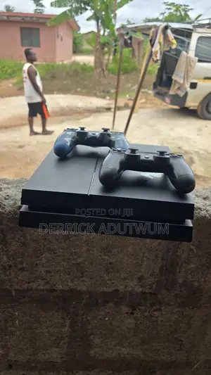 Ps4 Console