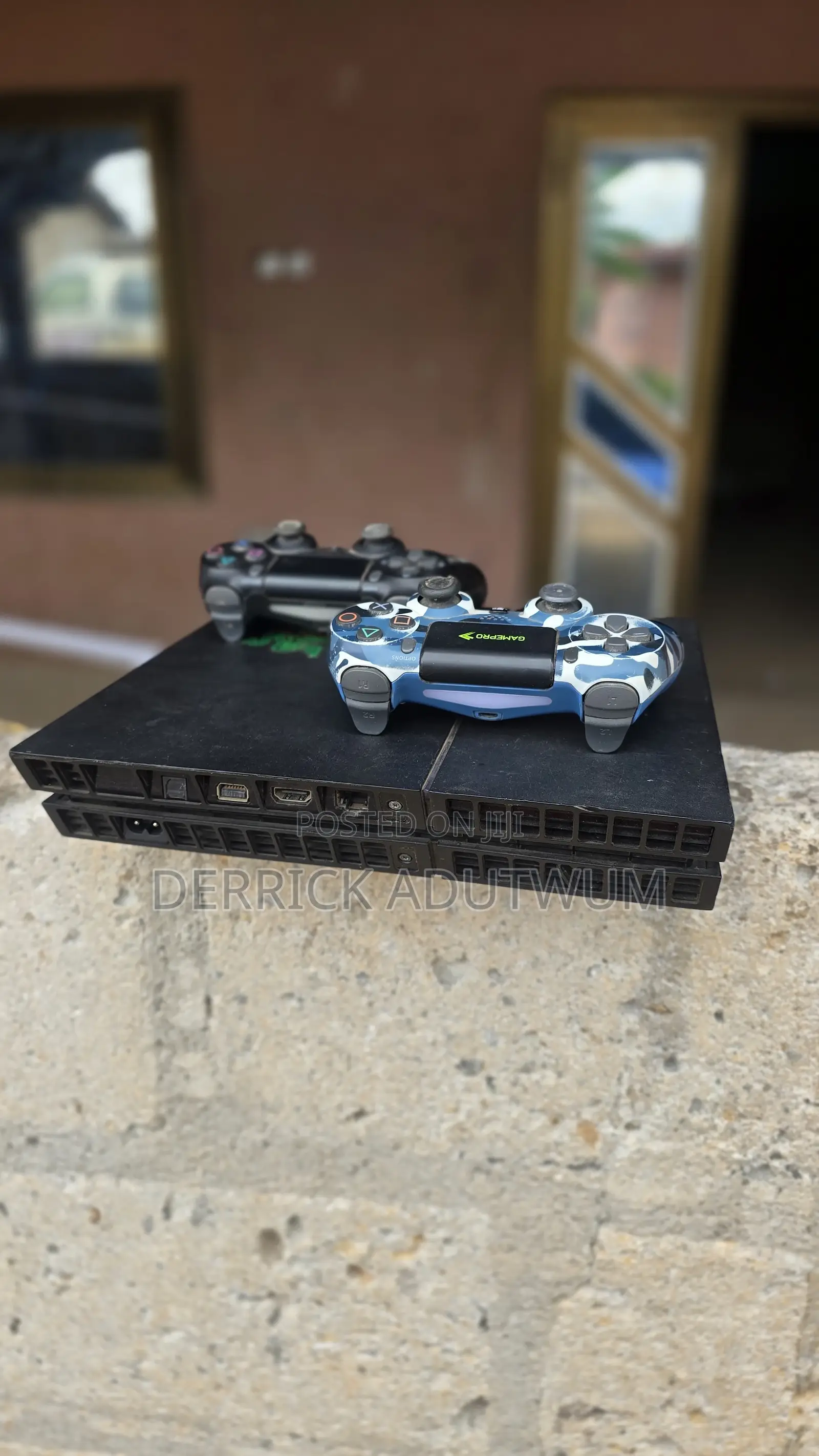 Ps4 Console