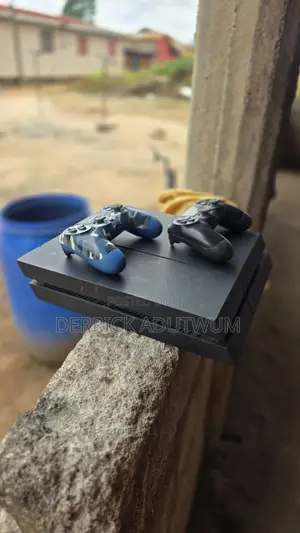 Ps4 Console
