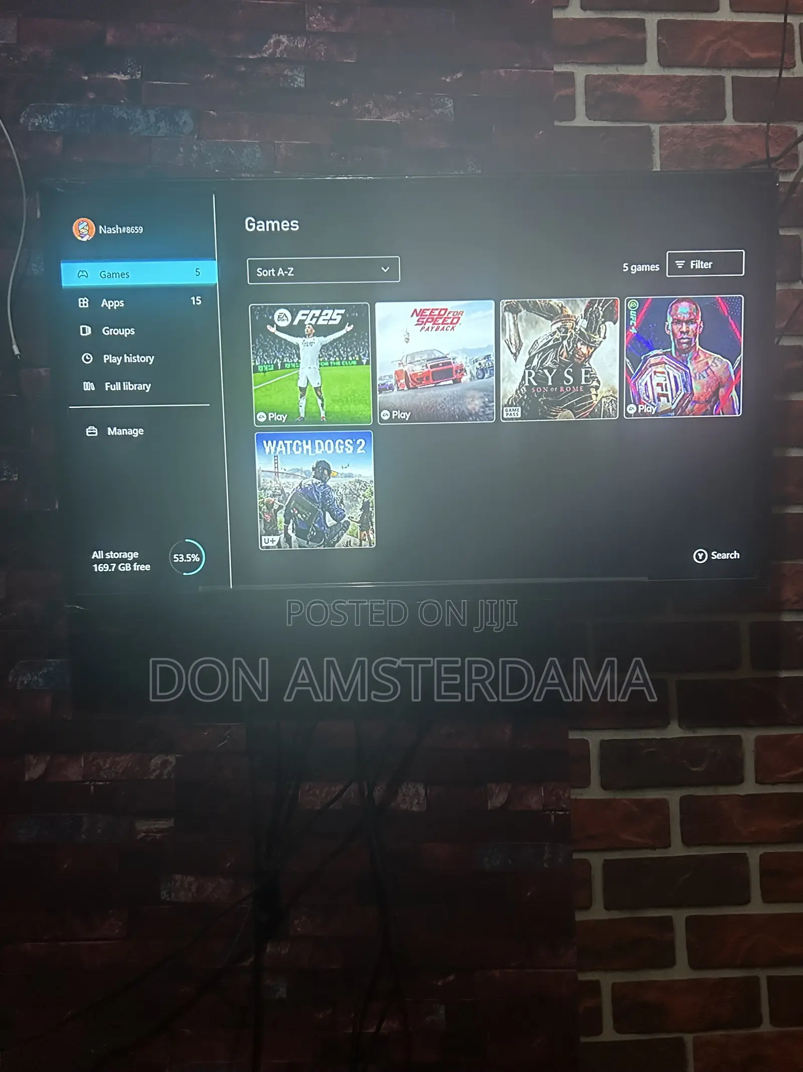 Xbox One Console With One Controller