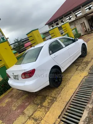 Toyota Corolla 2010 White