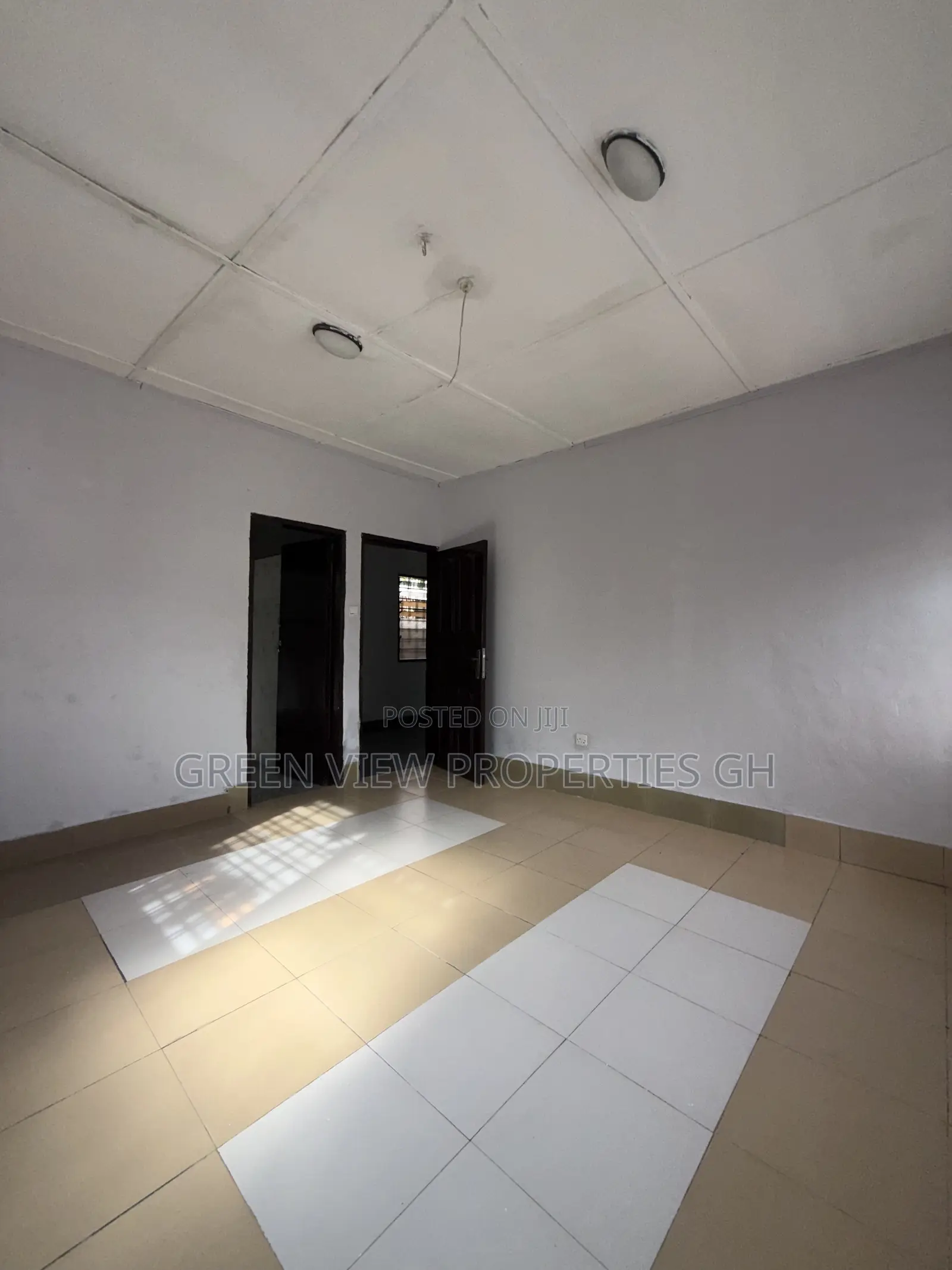 2bdrm Apartment in West Hills Mall Area for rent