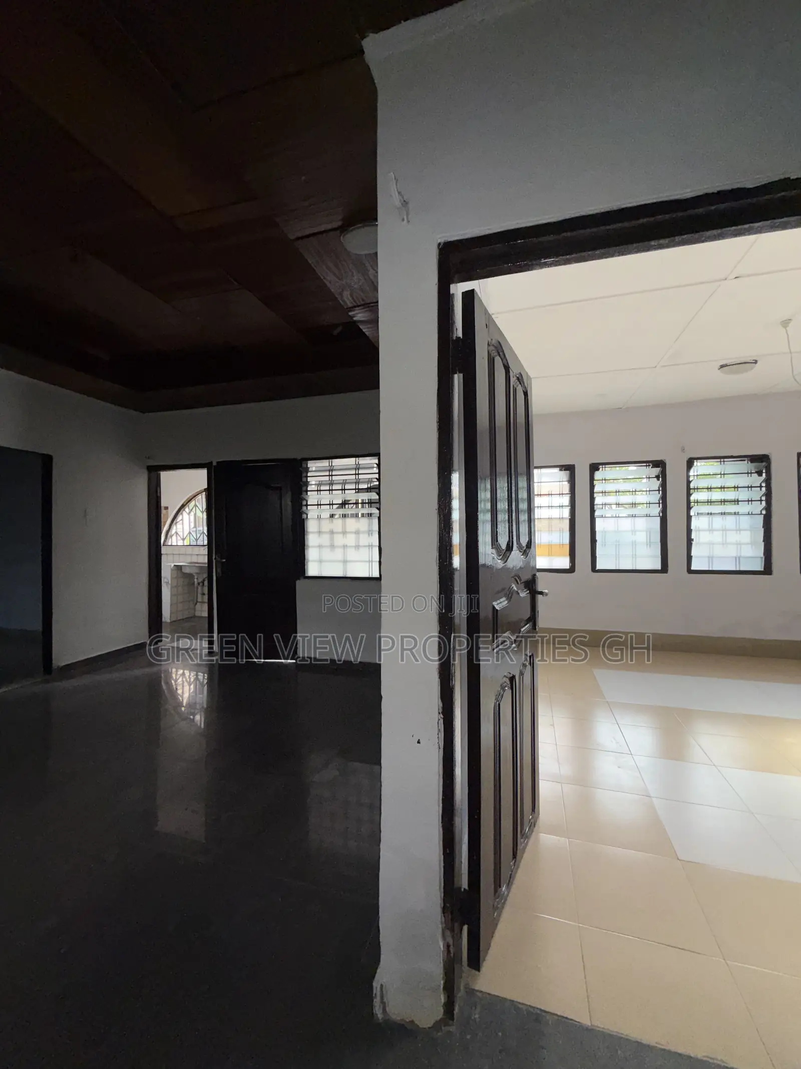 2bdrm Apartment in West Hills Mall Area for rent