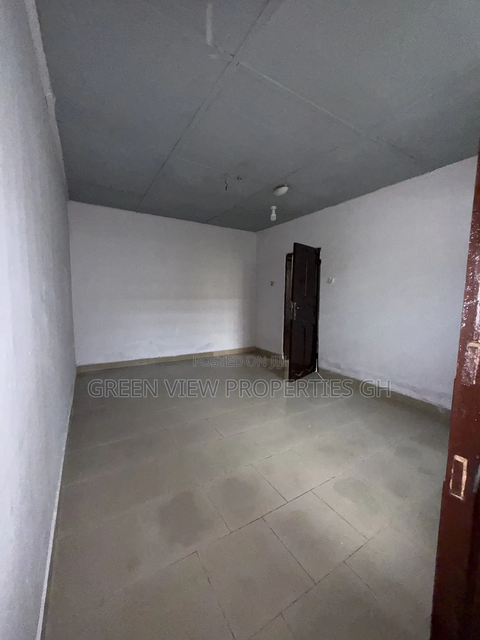 2bdrm Apartment in West Hills Mall Area for rent