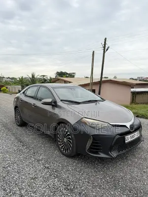 Toyota Corolla SE 4dr Sedan (1.8L 4cyl CVT) 2017 Gray