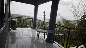 5bdrm House in Aburi for sale
