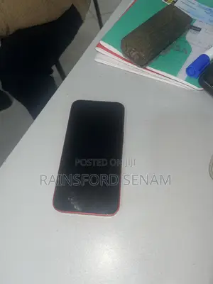 Apple iPhone 13 128 GB Red