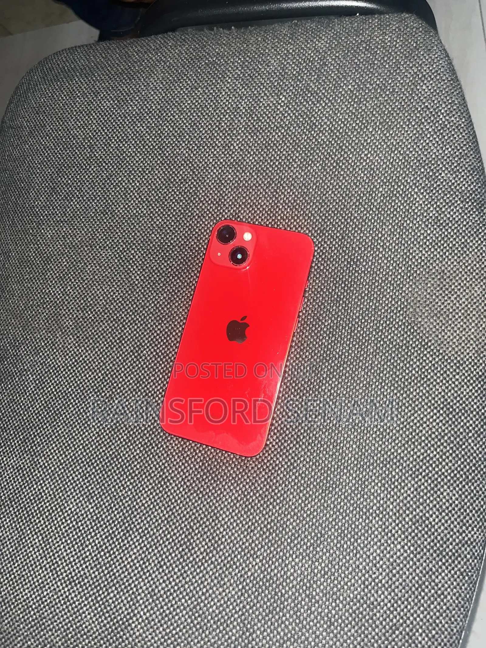Apple iPhone 13 128 GB Red