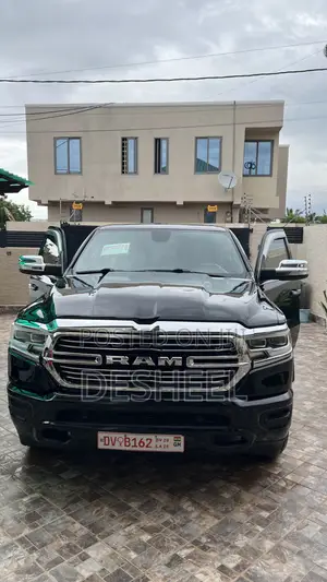 RAM 1500 2021 Black