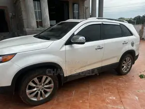 Kia Sorento 2.5 CRDi 4x4 Automatic 2010 White