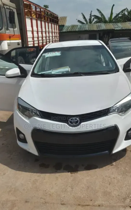 Toyota Corolla 2016 White
