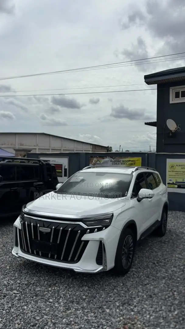 Geely Okavango 2024 White