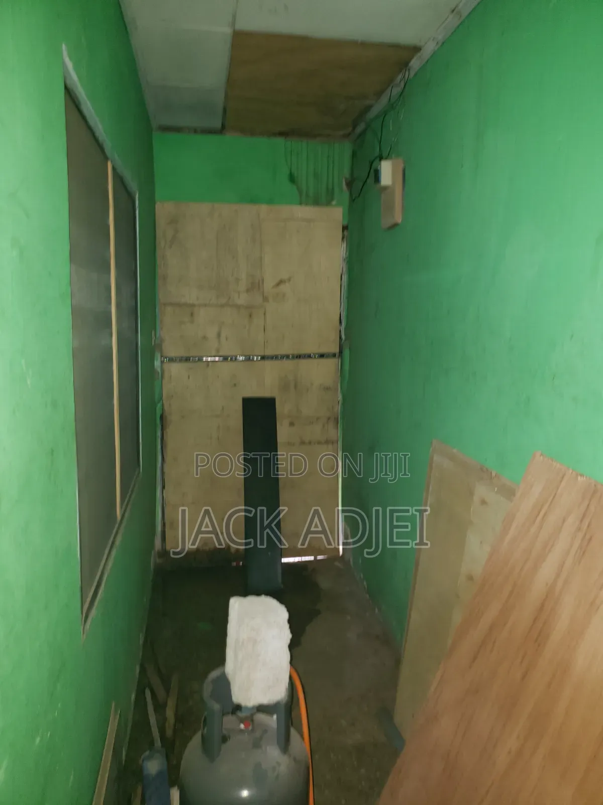 1bdrm House in Botwe 3Rd Gate, Ga East Municipal for rent