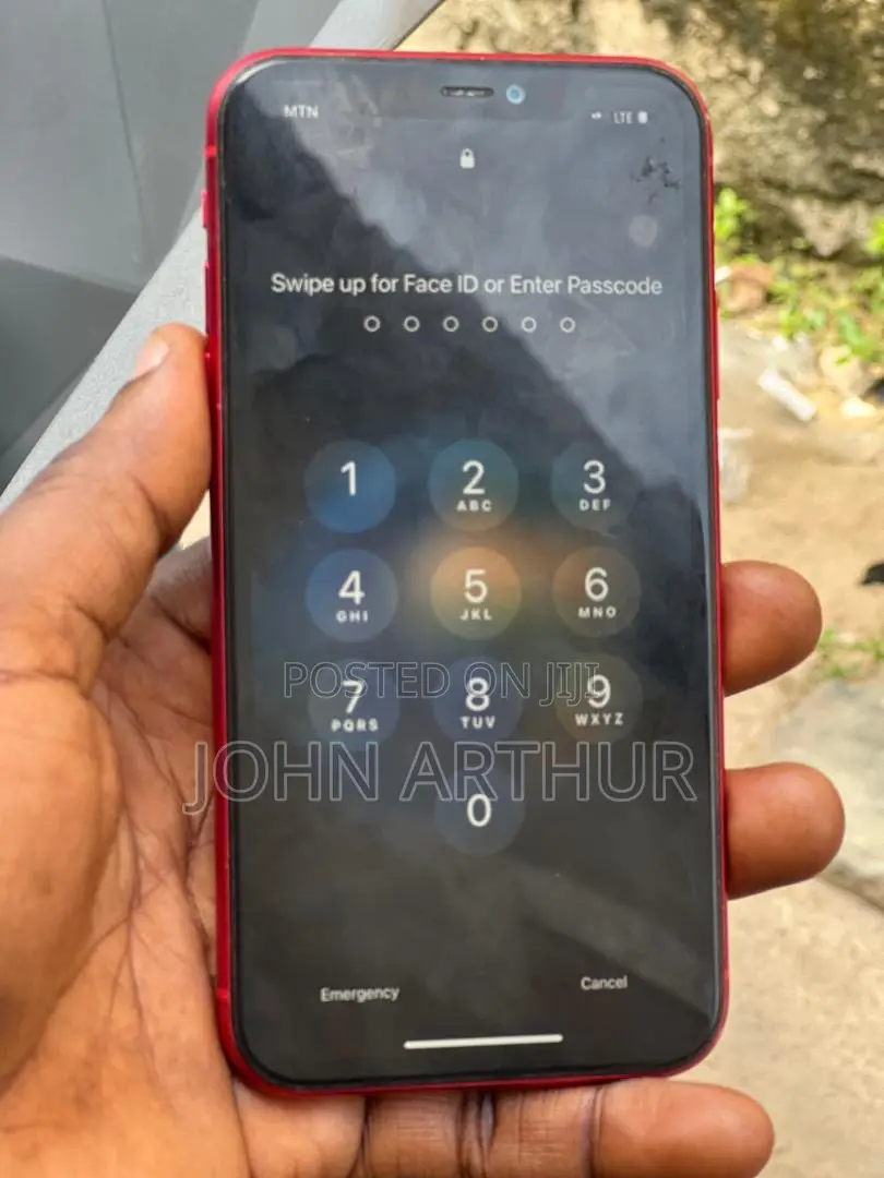 Apple iPhone 11 128 GB Red