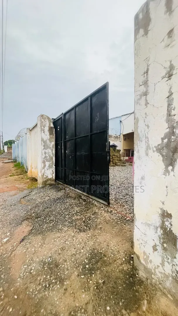 2bdrm House in Ablekuma Amomorle, Pentecost for sale
