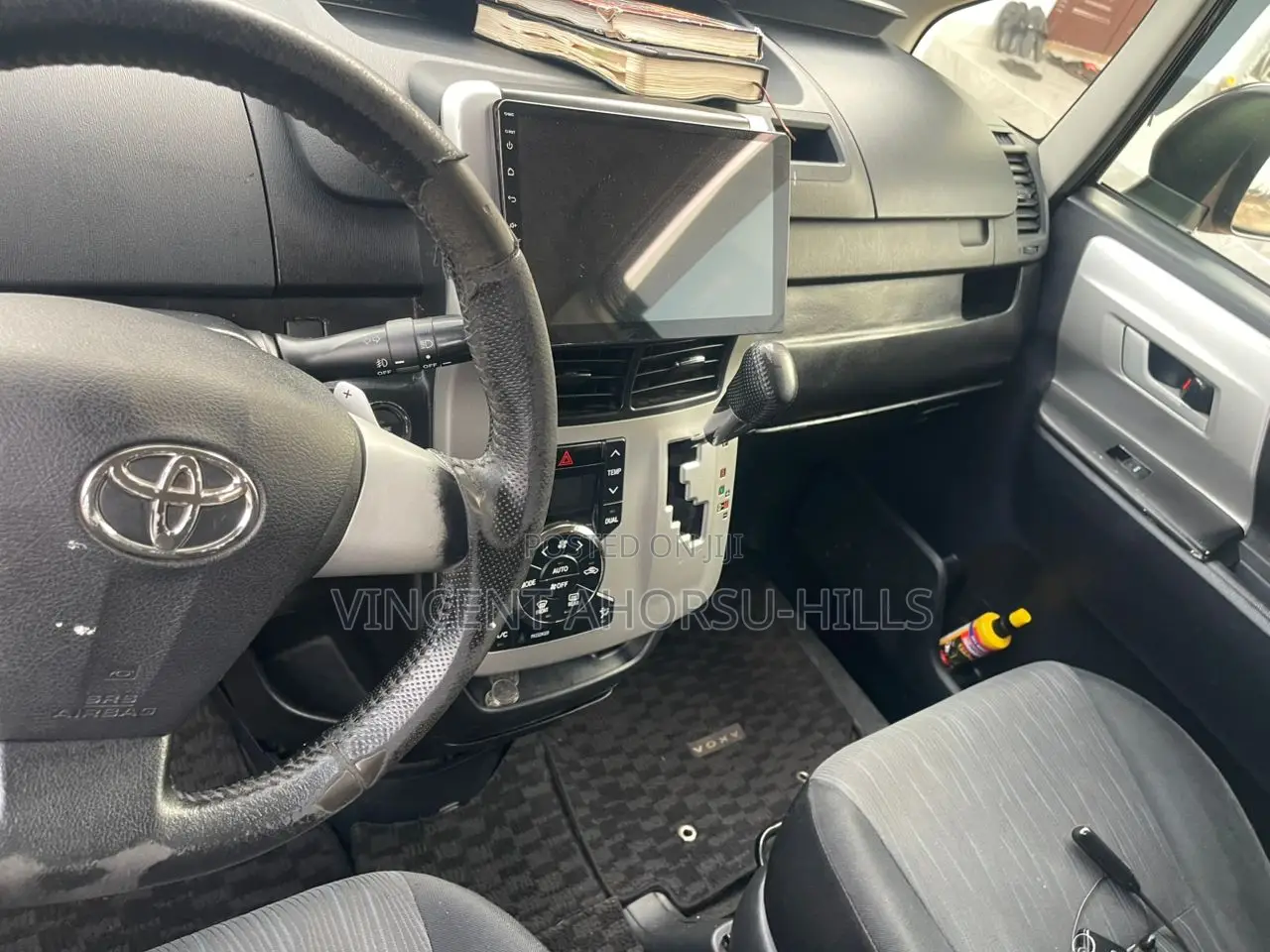 Toyota Voxy 2013 Black