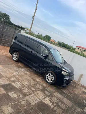 Toyota Voxy 2013 Black