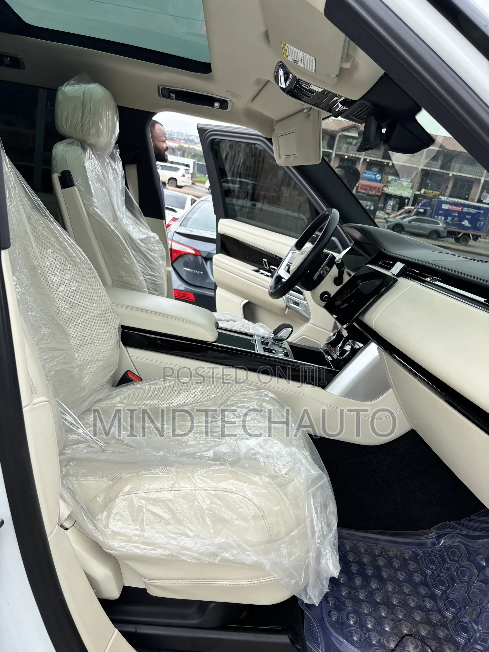 Land Rover Range Rover Autobiography LWB 2023 White