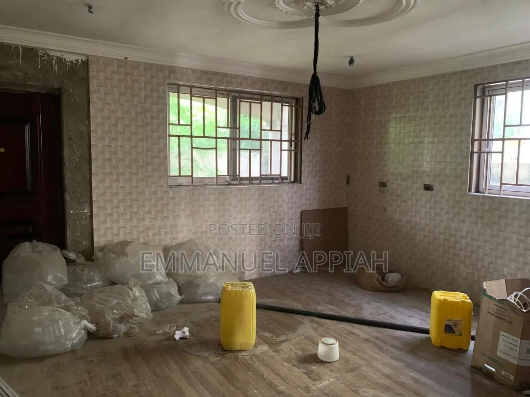 4bdrm House in Nsawam, Accra Metropolitan for sale