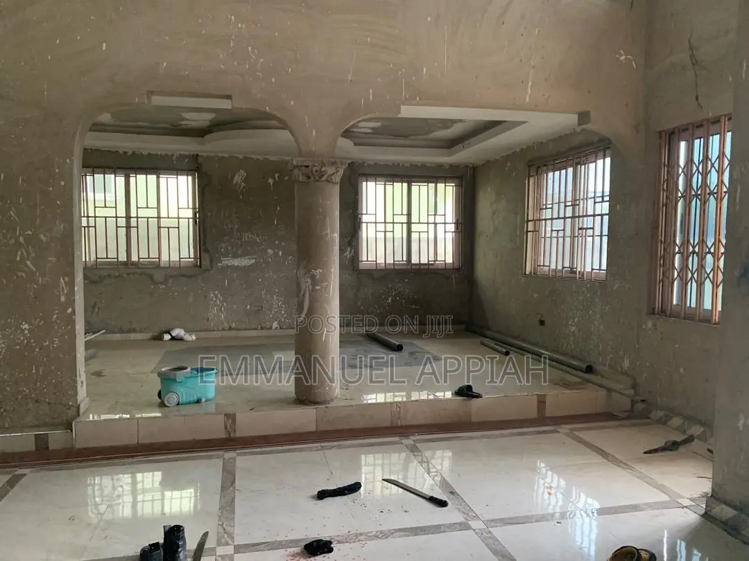 4bdrm House in Nsawam, Accra Metropolitan for sale