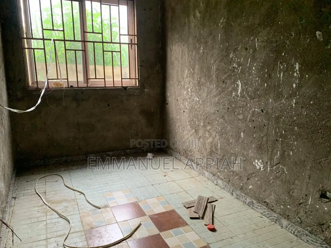 4bdrm House in Nsawam, Accra Metropolitan for sale