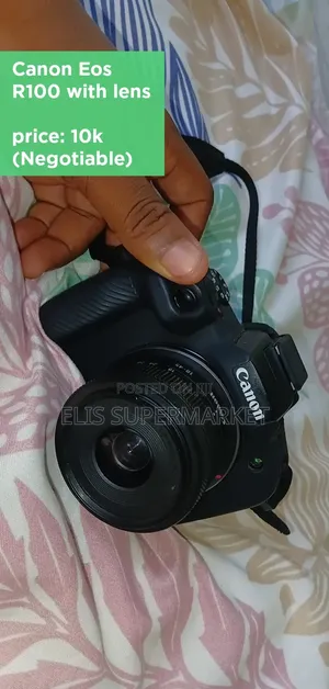 Canon Eos R100 Camera