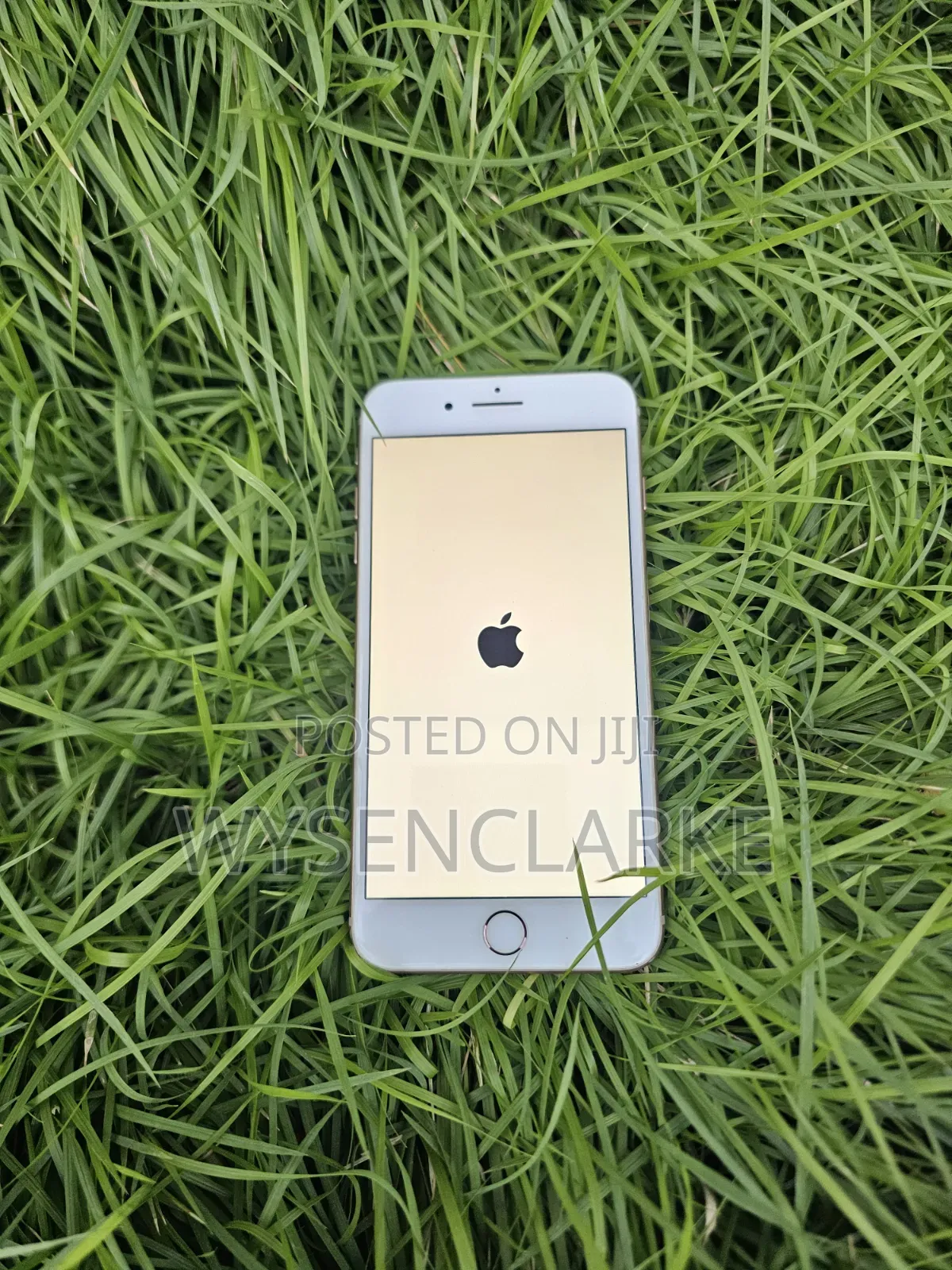 Apple iPhone 8 Plus 64 GB Gold