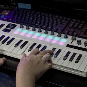 M Vave SMK 37pro Wireless Midi Keyboard
