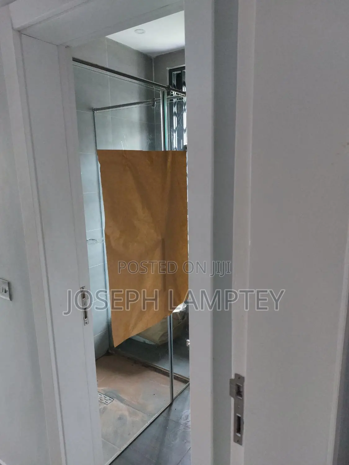3bdrm House in Joseph Lamptey, Airport Residential Area for rent