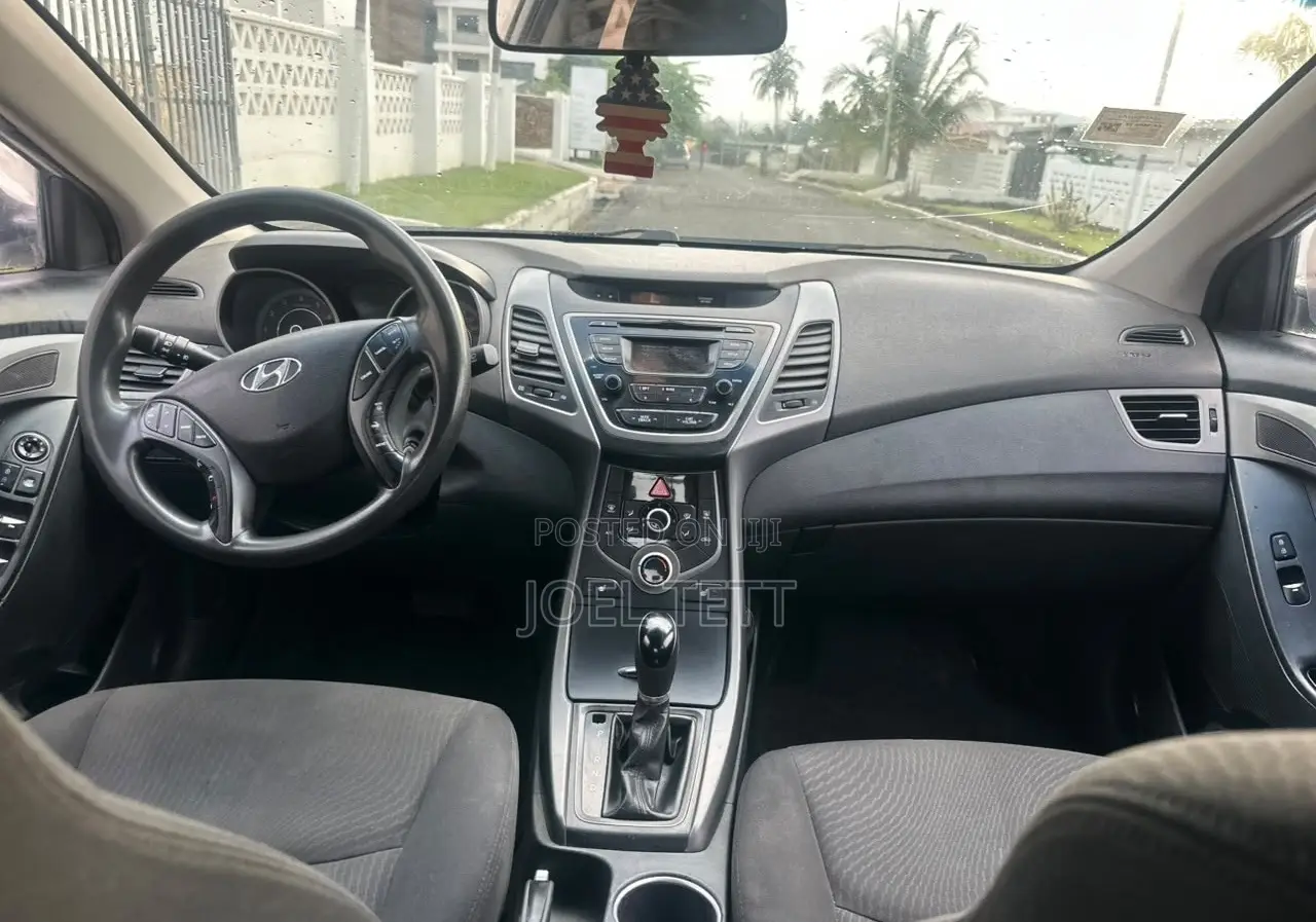 Hyundai Elantra 2014 White