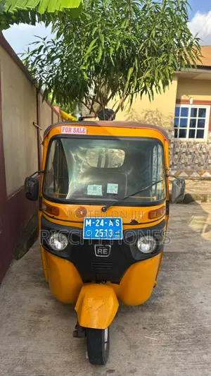 Bajaj RE 2024 Yellow