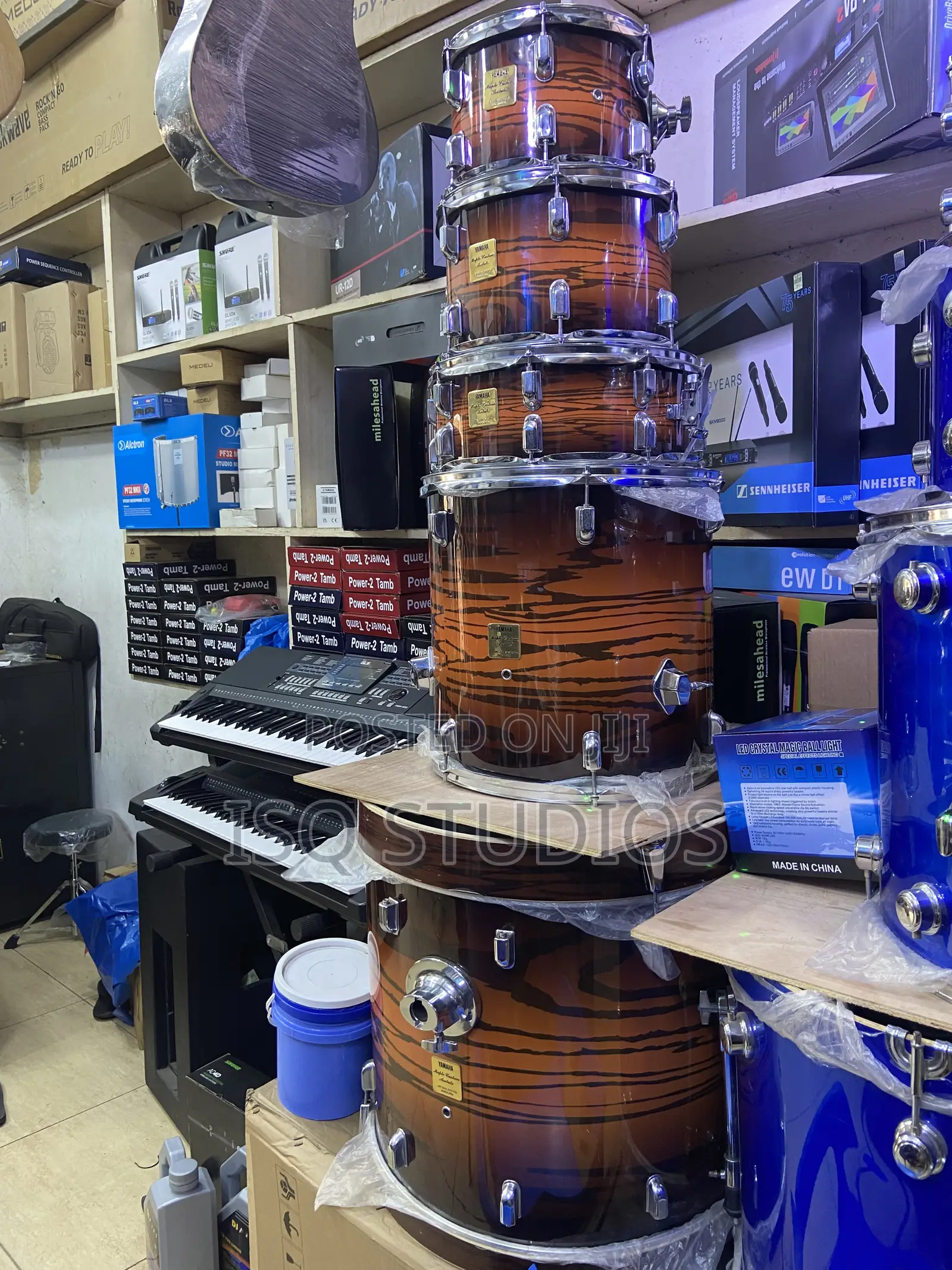 Yamaha 5 Pieces Drum Set