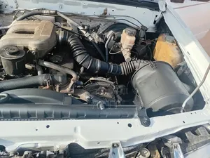 Nissan Hardbody 2010 White