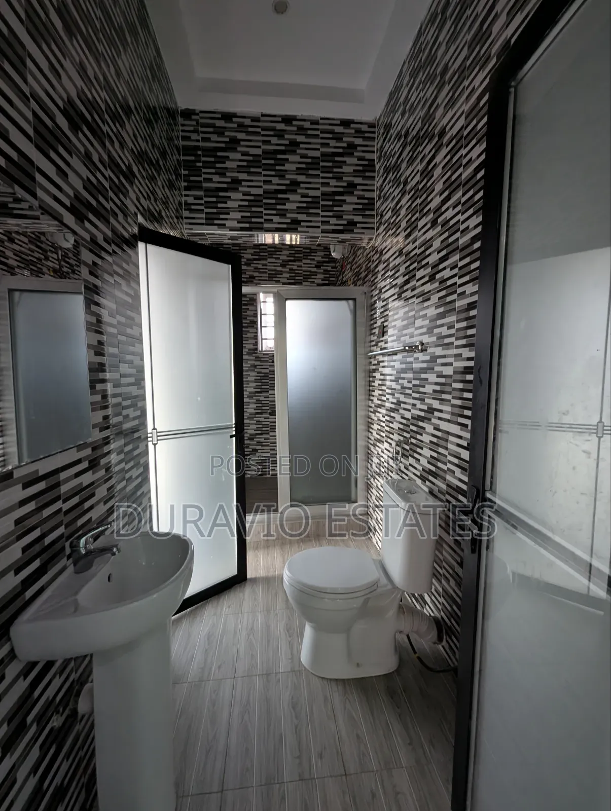 1bdrm Apartment in Atwima Boko, Kwadaso, Kumasi Metropolitan for rent