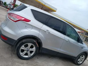 Ford Escape SE 4dr SUV (1.6L 4cyl Turbo 6A) 2015 Silver