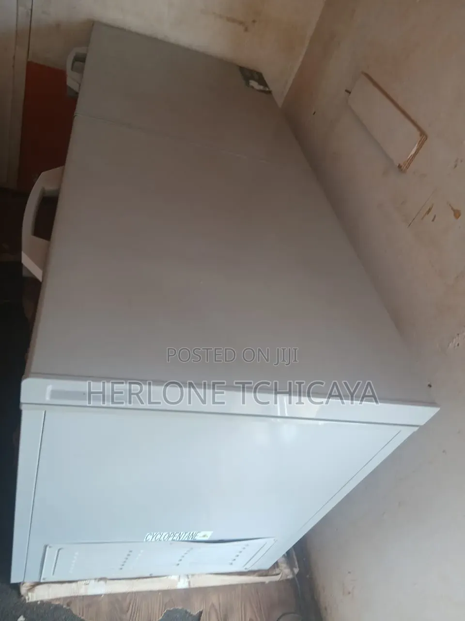 Two Hisense 660l Chest Freezer – Excellent Condition