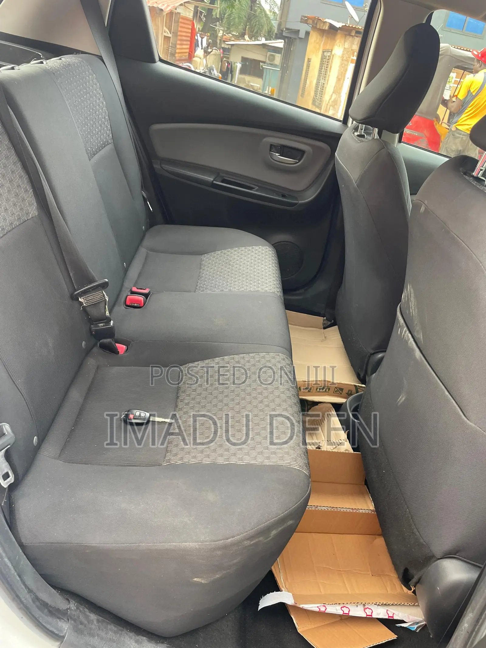 Toyota Yaris LE Hatchback 5dr 2016 White