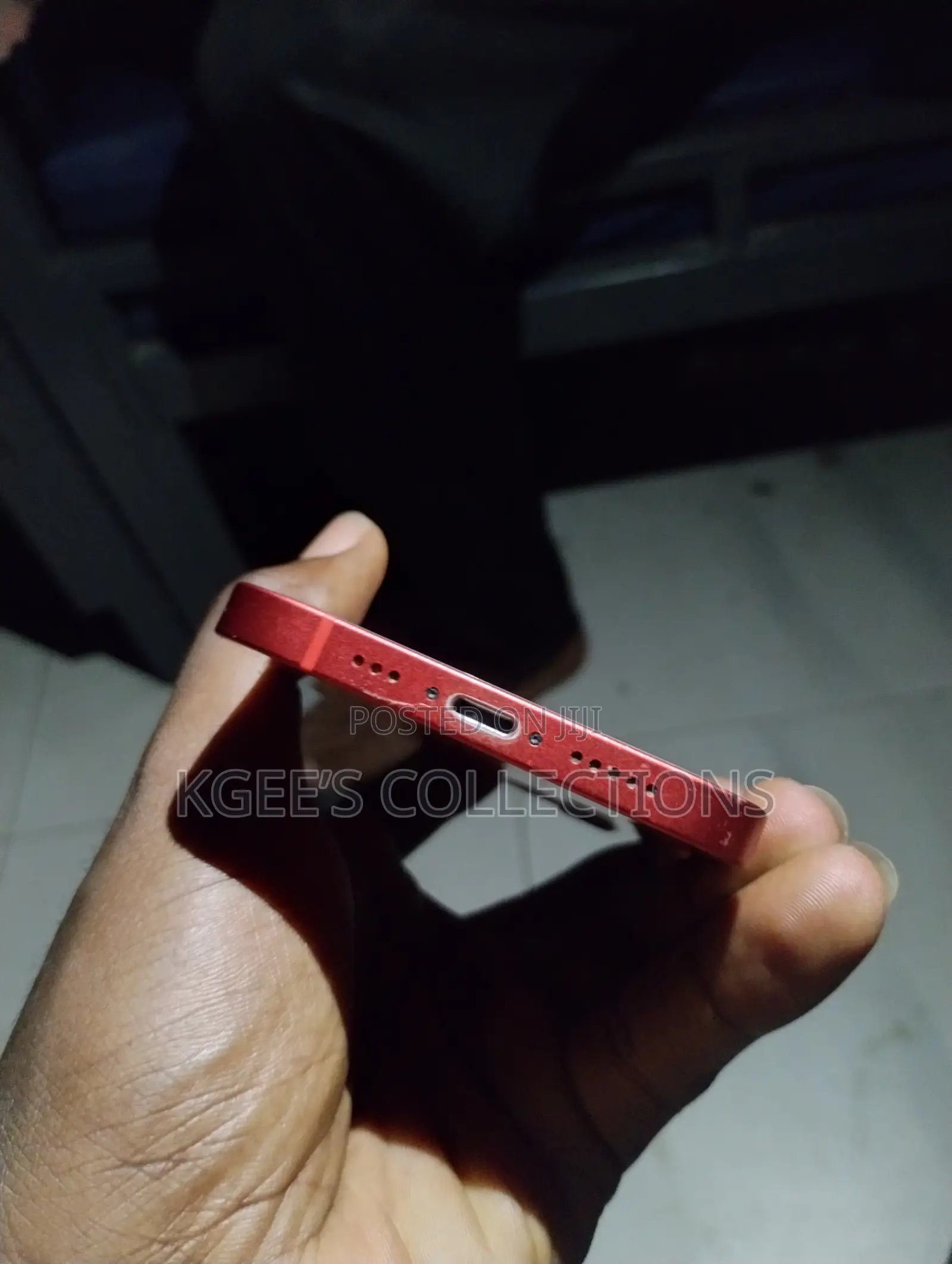 Apple iPhone 12 64 GB Red