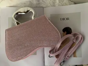 Ladies Fashionable Handbag