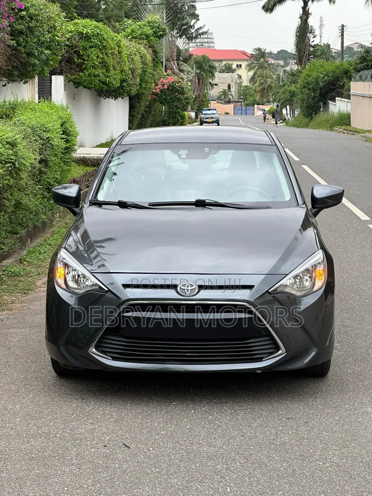 Toyota Yaris iA 1.5 FWD 2017 Gray