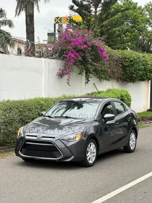 Toyota Yaris iA 1.5 FWD 2017 Gray