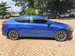 Hyundai Elantra 2018 Blue